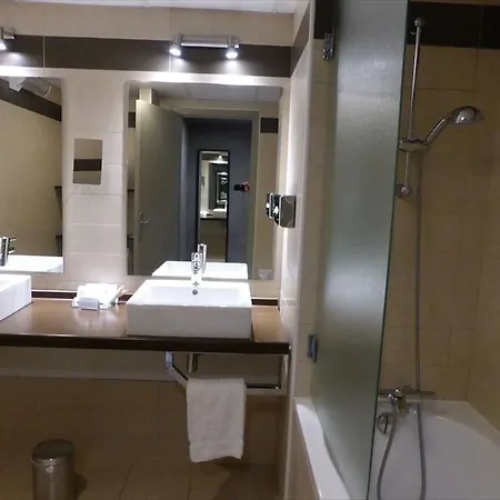 Western Golf & Du Gouverneur Hotel 4*