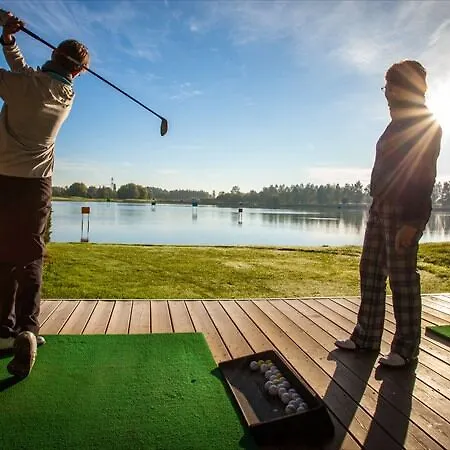 Western Golf & Du Gouverneur Hotel Monthieux